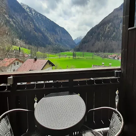 In Alpine Apartman *
